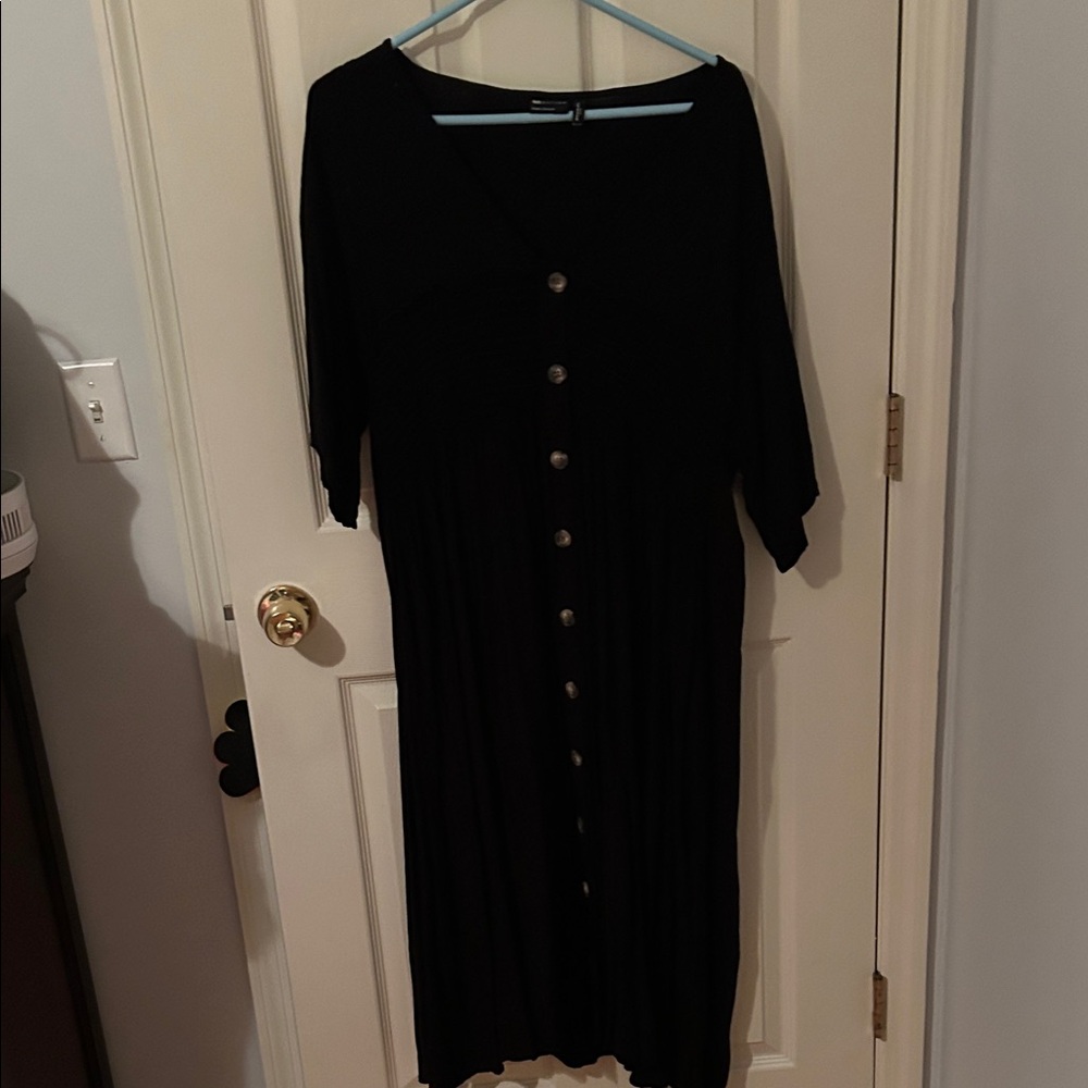 ASOS Curve Black Midi Dress with Button Detail - Picture 4 of 7